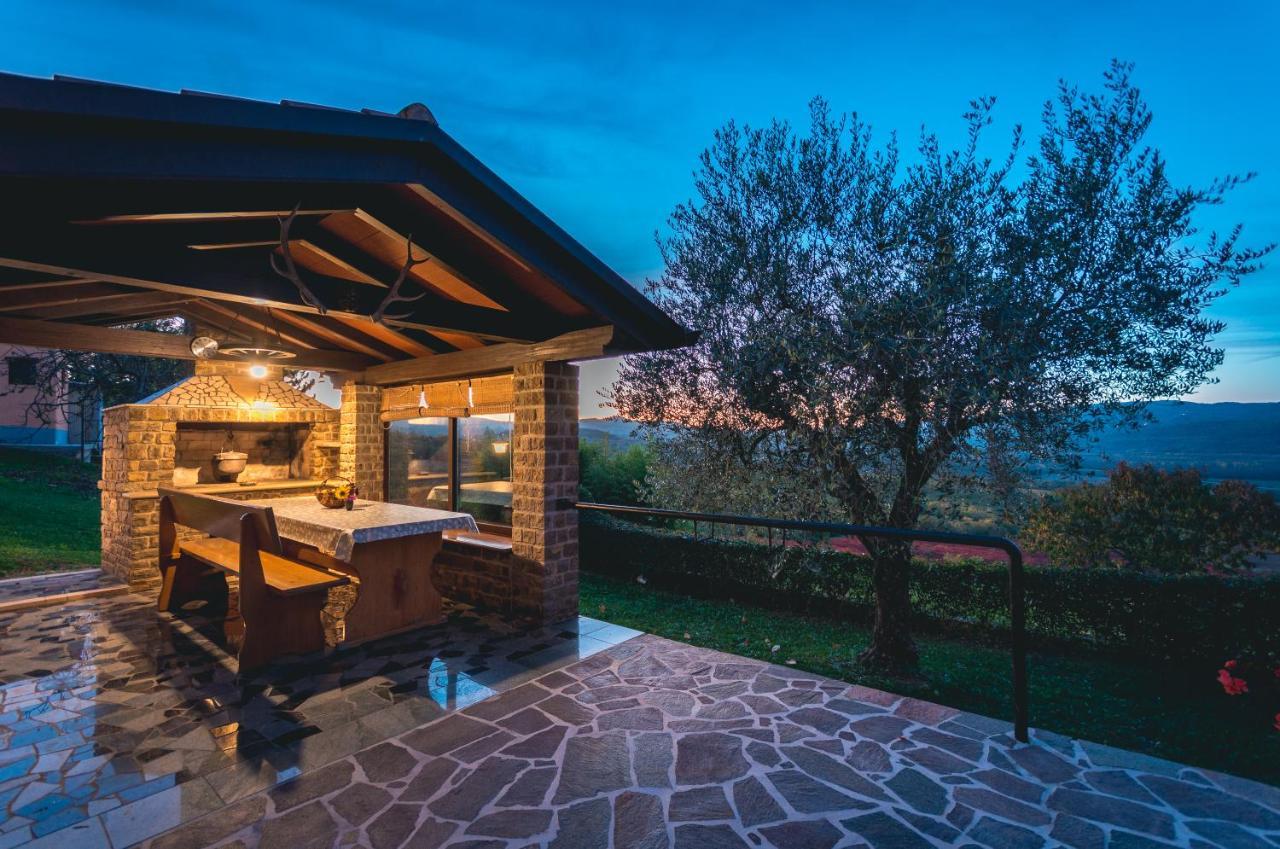 Guest House Nena Motovun Exteriér fotografie