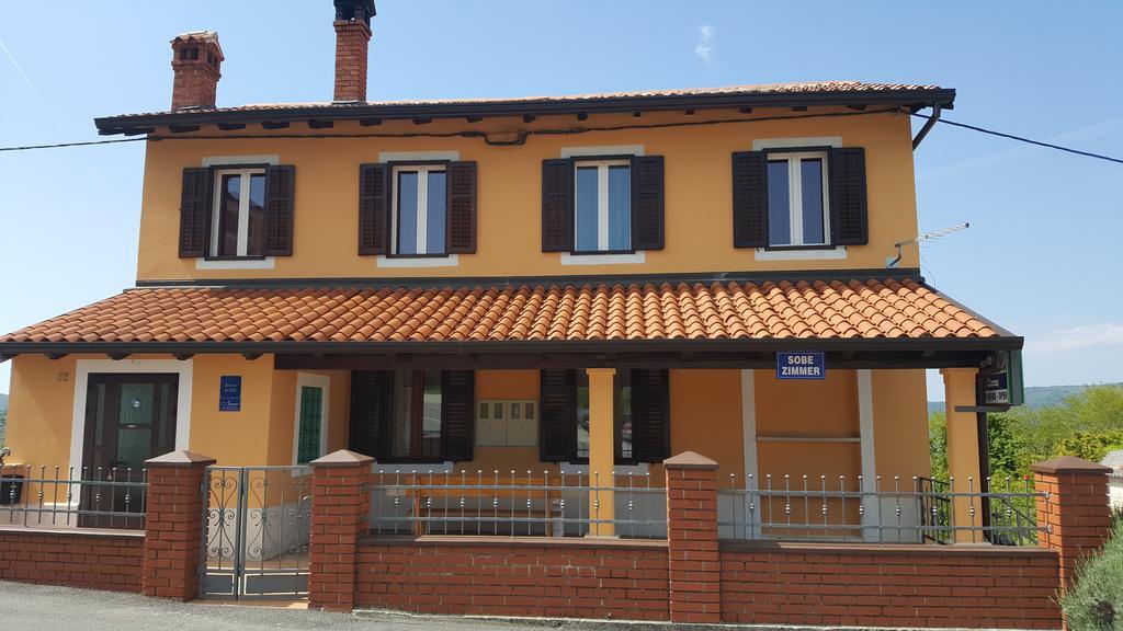 Guest House Nena Motovun Exteriér fotografie